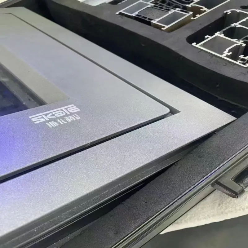 skate window skate window